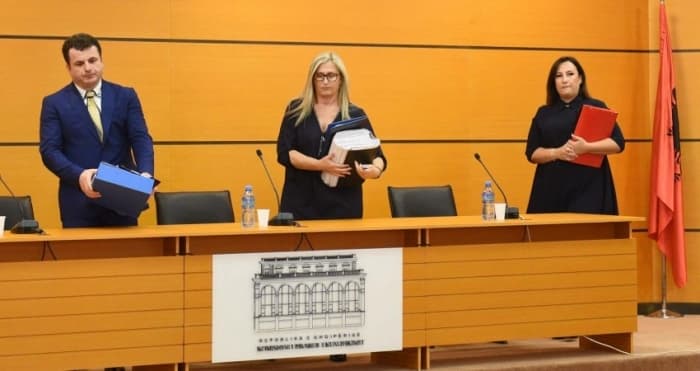     KPK shkarkon nga detyra prokurorin e Vlorës, Dritan Marku