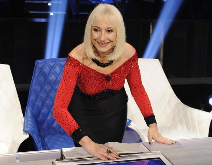 Ndahet nga jeta ikona e ekranit italian, Raffaella Carra (VIDEO)