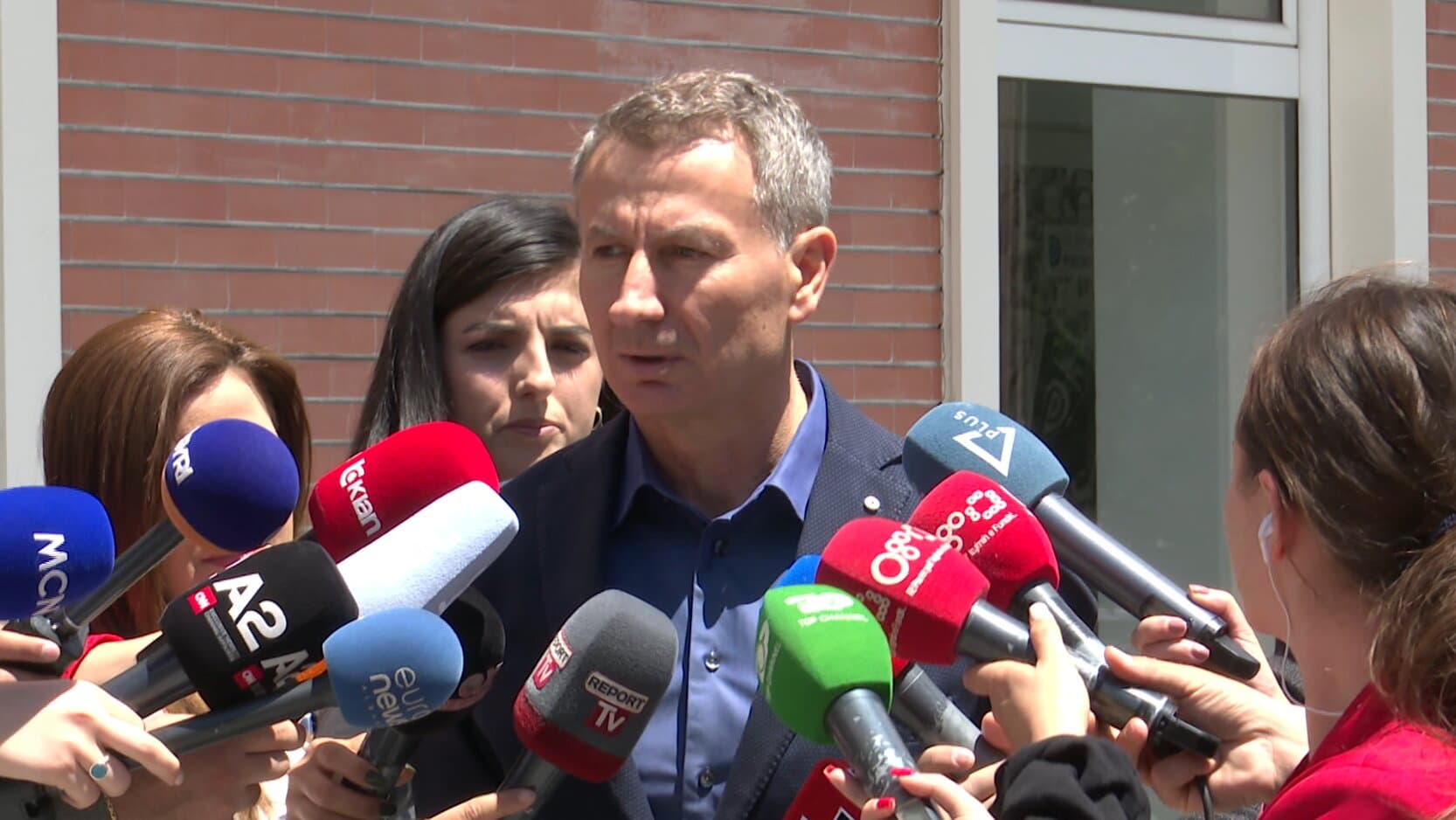 Ish-kandidati për kryetar, Kadilli depoziton propozimet për ndryshime statutore në PD (VIDEO)