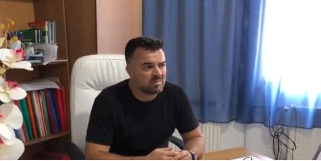 Studentja dhe një emigrant shfaqin simptoma të variantin Delta, pritet përgjigja nga Anglia