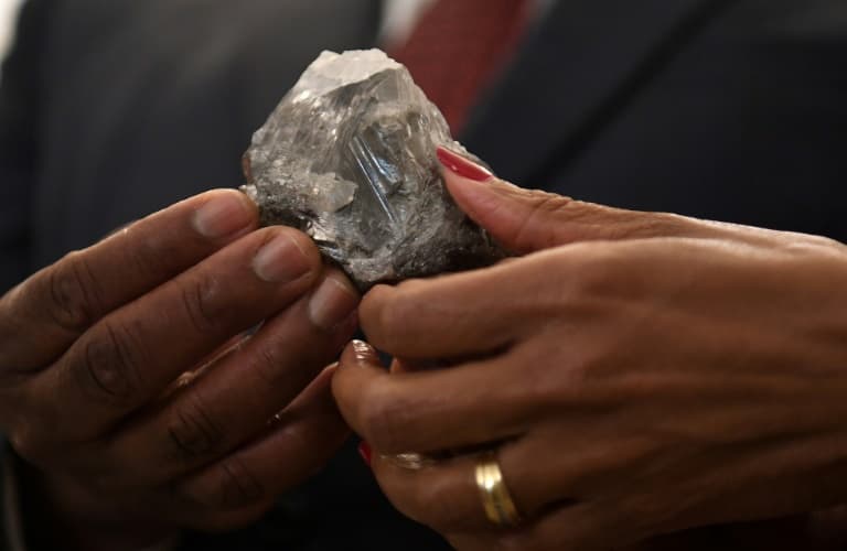Botsvana zbulon diamantin e tretë më të madh në botë