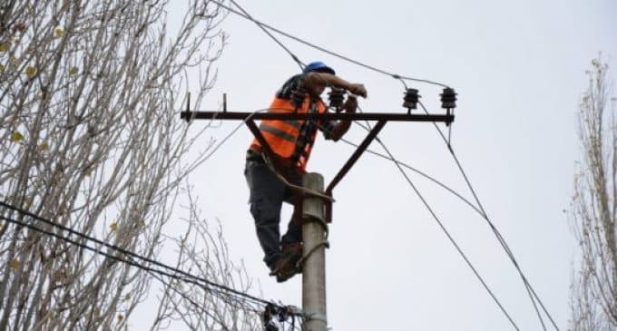 Nesër tre zona në Tiranë pa energji elektrike