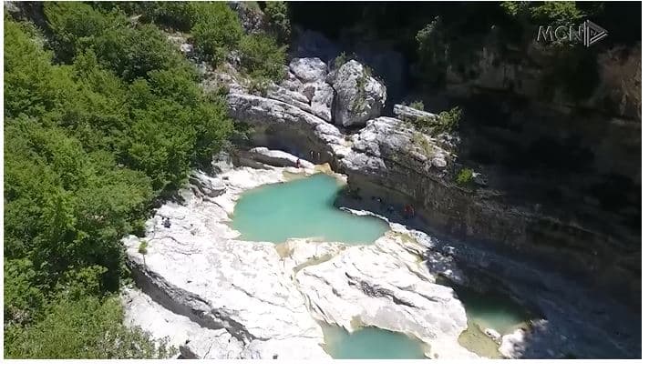 Syri i ciklopit, perla në periferi të Tiranës (VIDEO)