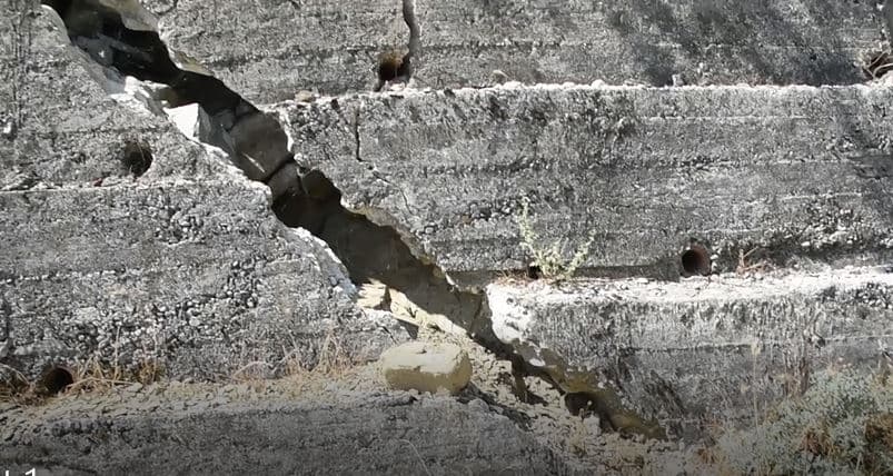 Pallati rrezikon shembjen, merr fund makthi i 16 familjeve në Gjirokastër