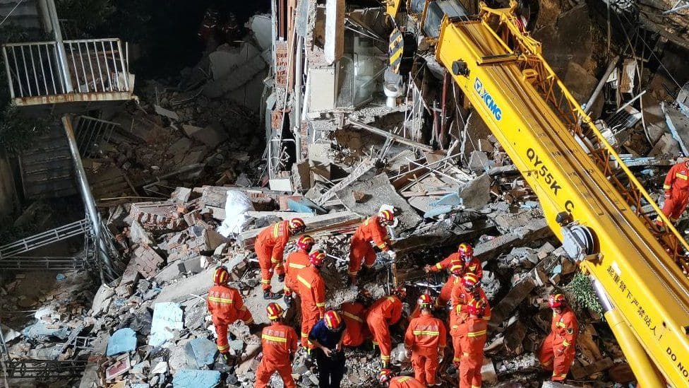 Shembja e hotelit në Kinë, 17 të vdekur dhe 6 të plagosur
