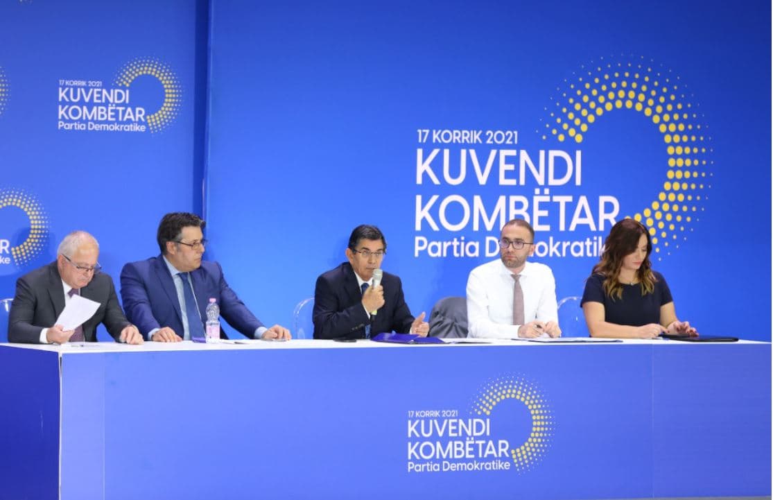   Kuvendi Kombëtar i PD miraton ndryshimet në Statut, votohen 11 propozimet e Bashës
