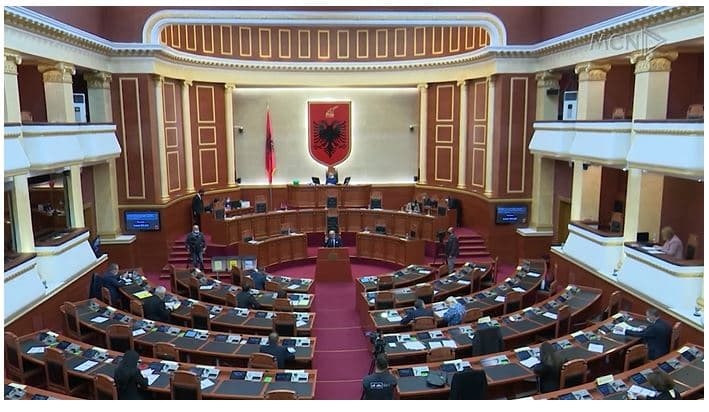 Rama reformon kabinetin, qeverisë së re pritet t’i shtohen 3 ministri (VIDEO)