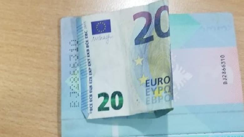 Tentoi të korruptonte me 20 euro punonjësin e policisë në Kapshticë, arrestohet 28-vjeçari