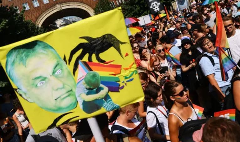 Ligji anti-LGBTQ në Hungari shkakton protesta masive