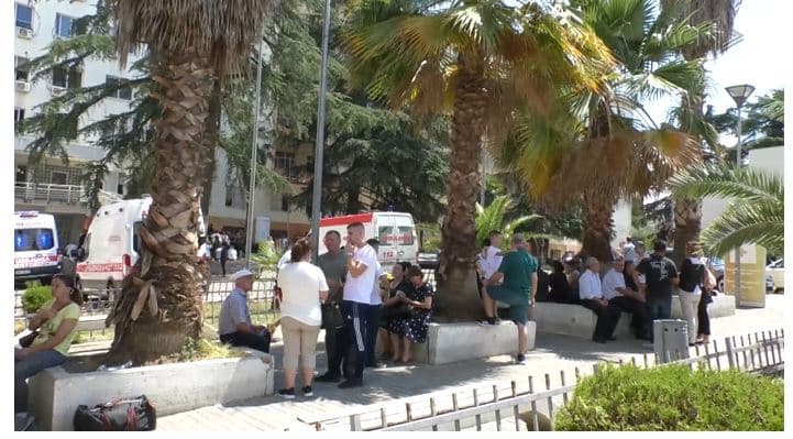 Fluks urgjencash në QSUT (VIDEO)