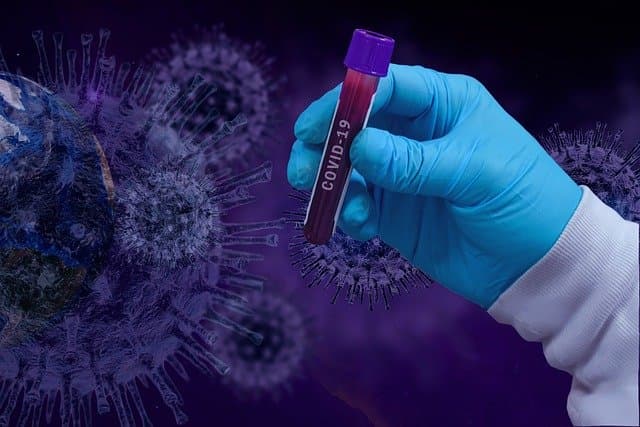 Të vaksinuar me Pfizer, dy raste të dyshuara me Delta në Pogradec