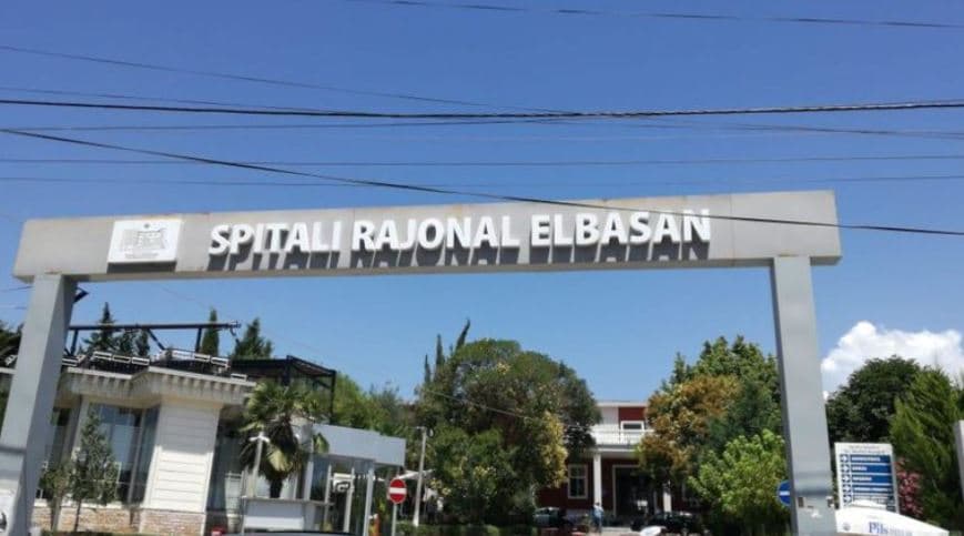    Kalimtarët e gjejnë në rrugë, ndërron jetë në spital 55-vjeçari në Elbasan