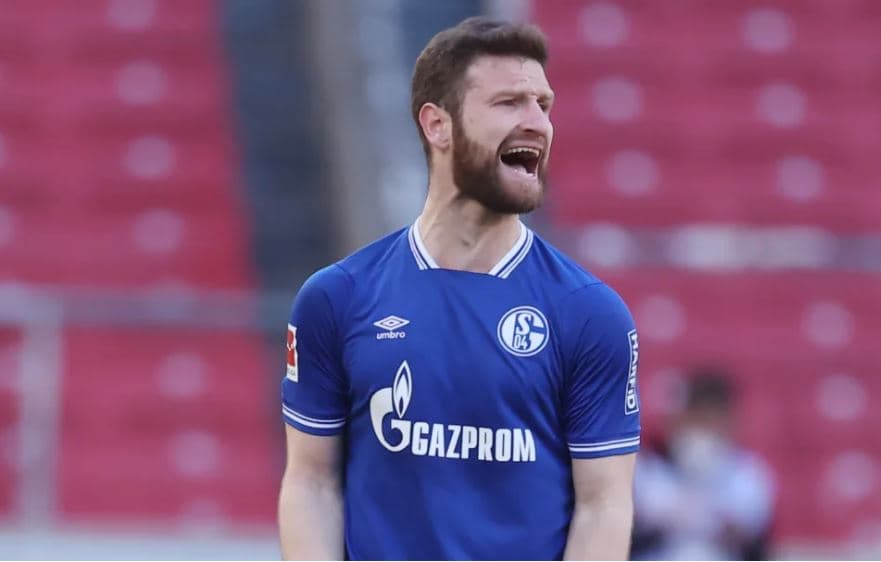 I përfundoi kontrata me Schalke 04, Mustafi gati të bëhet shok skuadre me Balotellin