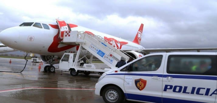 Kërkohej nga Gjykata e Kalifornisë/ Arrestohet gruaja në Tiranë