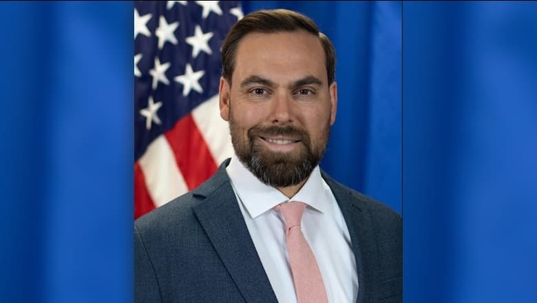 Ambasada amerikane prezanton zv.ambasadorin e ri në Tiranë, Demian Smith