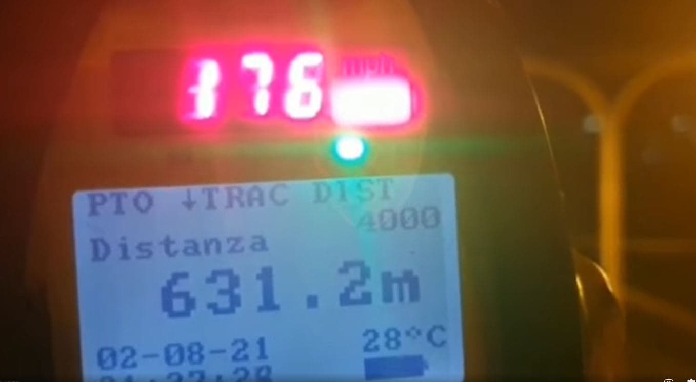 Me shpejtësi deri 176 km/h, pezullohen 10 leje drejtimi dhe vendosen dhjetëra gjoba