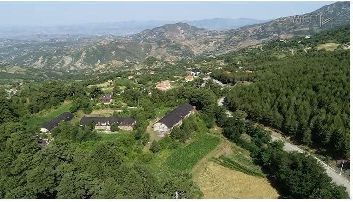 “Kriptokristianizmi” në zonën e Shpatit, historia e banorëve që praktikonin dy besime (VIDEO)