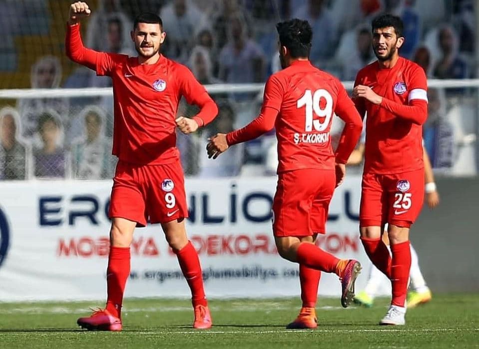 Zyrtare/ Manaj do luajë për skuadrën turke në sezonin e ri