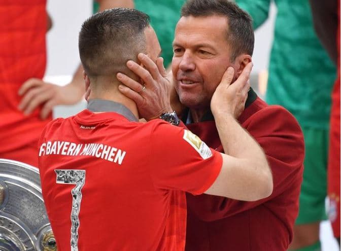 Ribery gati të rikthehet te Bayern, por Kahn i mbyll derën