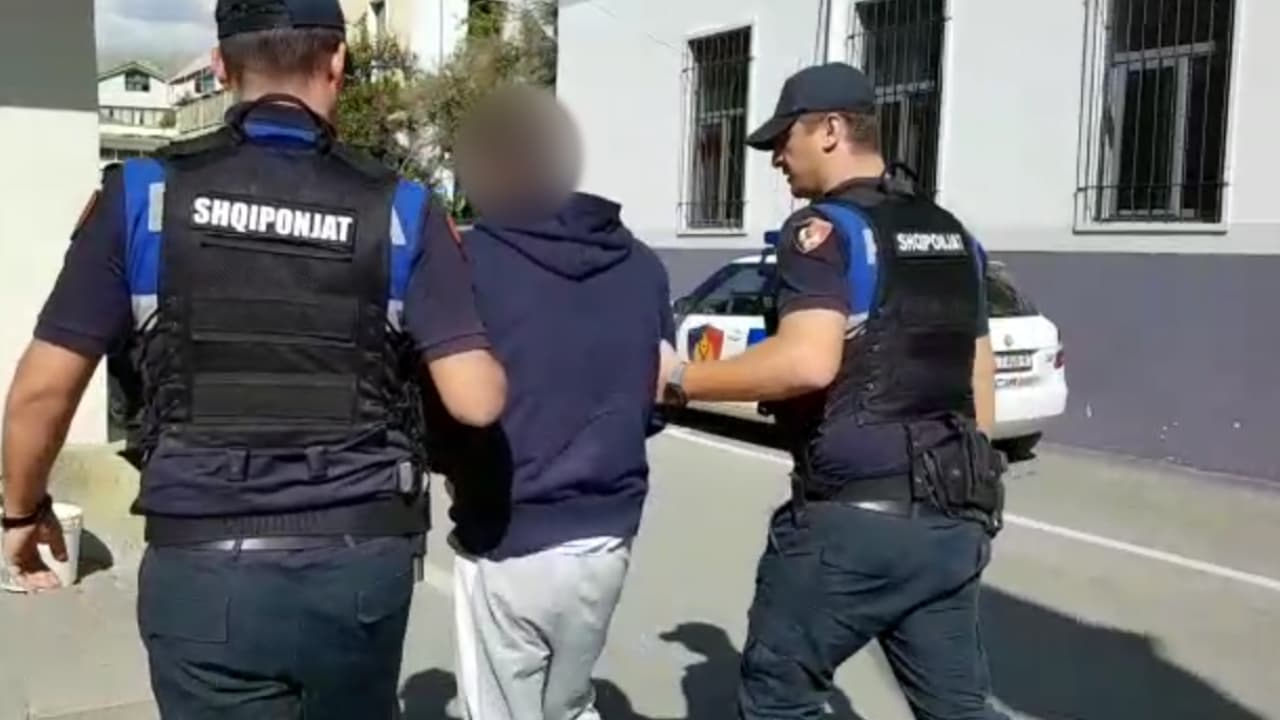 Falsifikonte leje qëndrimi për emigrantët, arrestohet 49-vjeçari nga Pogradeci