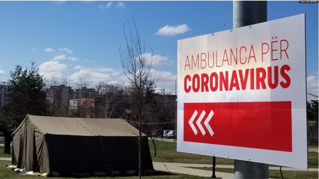 Sërish mbi 1 mijë të infektuar në Kosovë, 4 pacientë humbin betejën me Covid-19