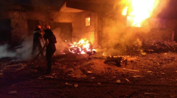 Gjirokastër, digjet magazina ushqimore