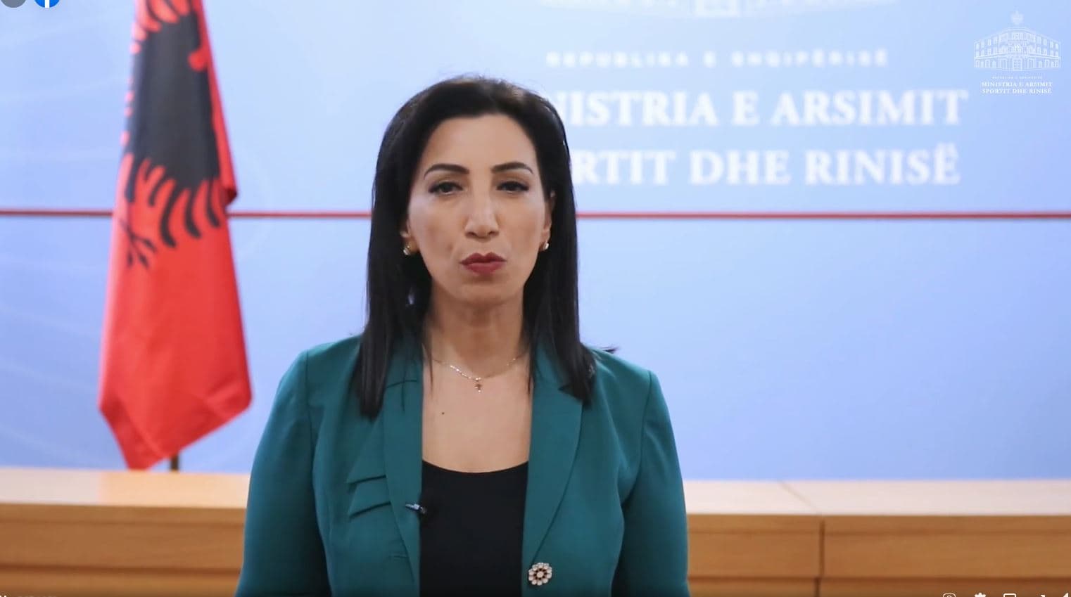 Nisja e vitit shkollor shtyhet për 27 shtator (VIDEO)