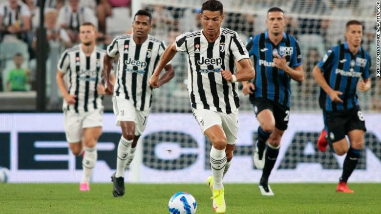 Allegri: Cristiano Ronaldo ‘më ka thënë se do të qëndrojë’ te Juventus