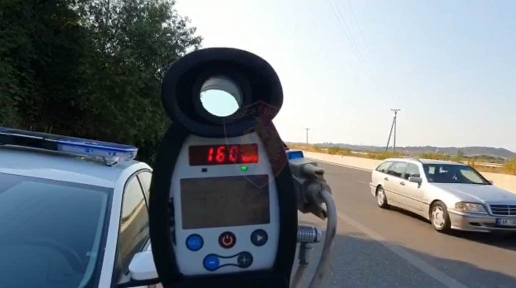 Shoferë që abuzojnë me shpejtësinë? Policia: Gjobë deri në 25 mijë lekë