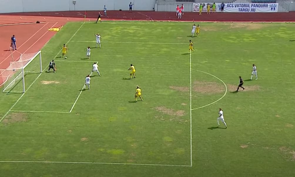 Vajushi nuk ndalet, tund sërish rrjetën në Rumani (VIDEO)