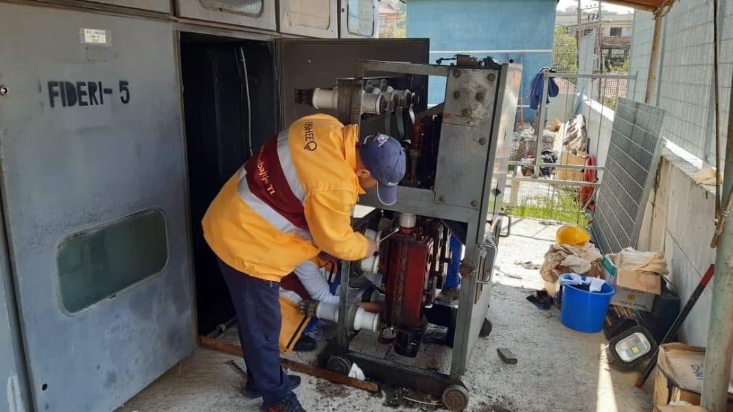 Punimet në kabina, OSHEE njofton ku do të ndërpritet energjia