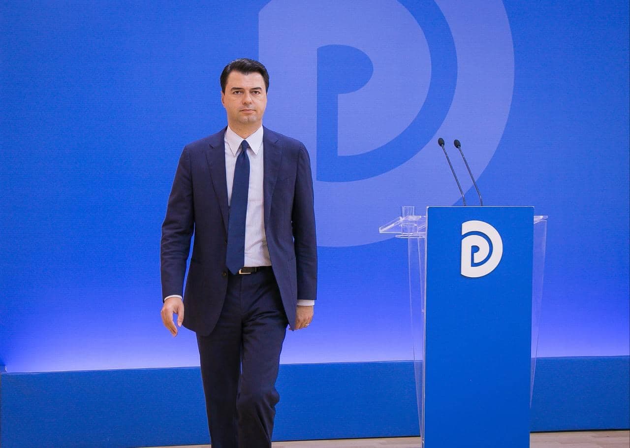 Zbulohet ekipi i ri i Lulzim Bashës/ Paloka zëvendëson Nishanin, Alfred Rushaj në krye të grupit parlamentar (VIDEO) 