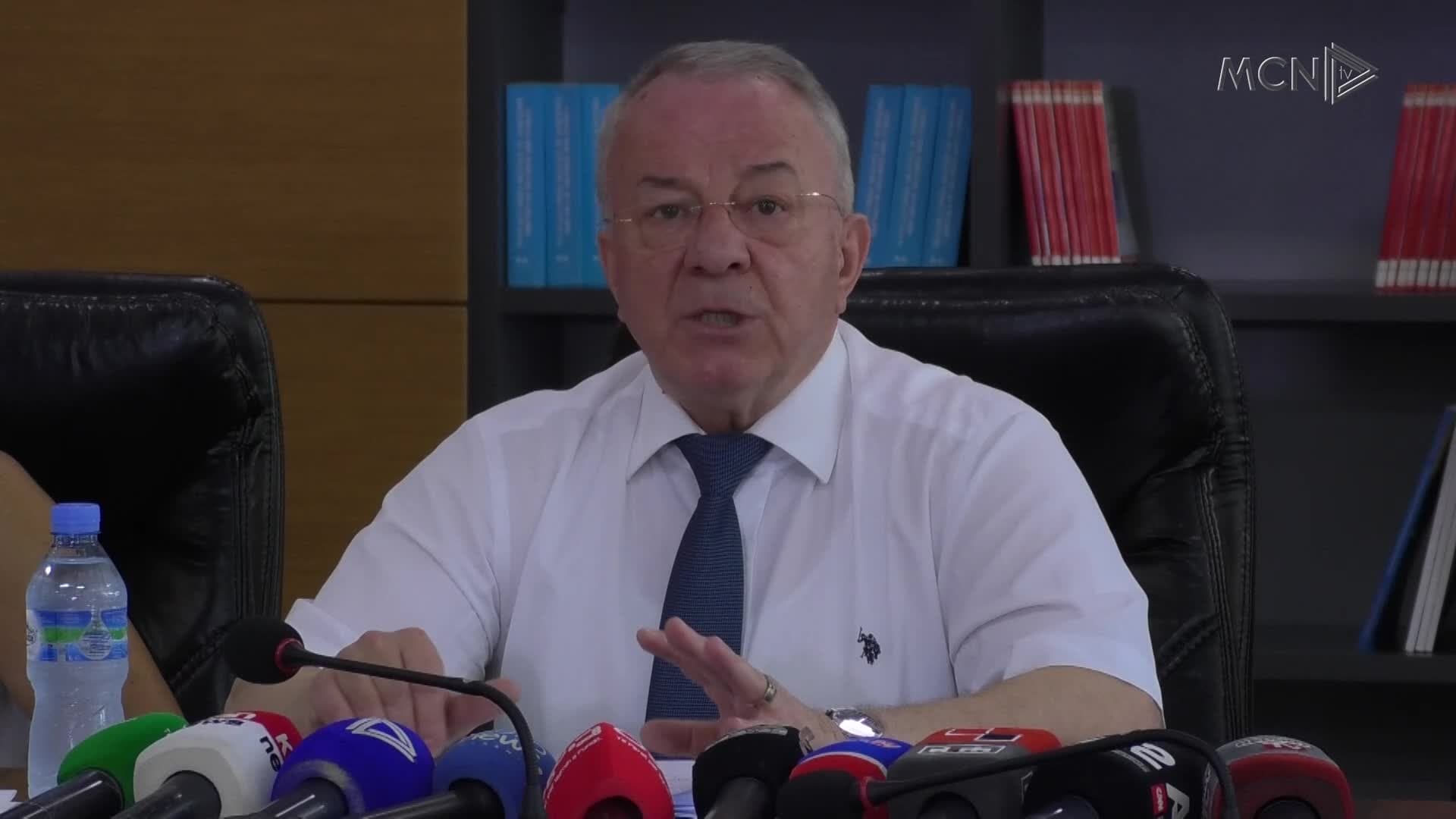 Studentët refuzojnë vaksinimin (VIDEO)