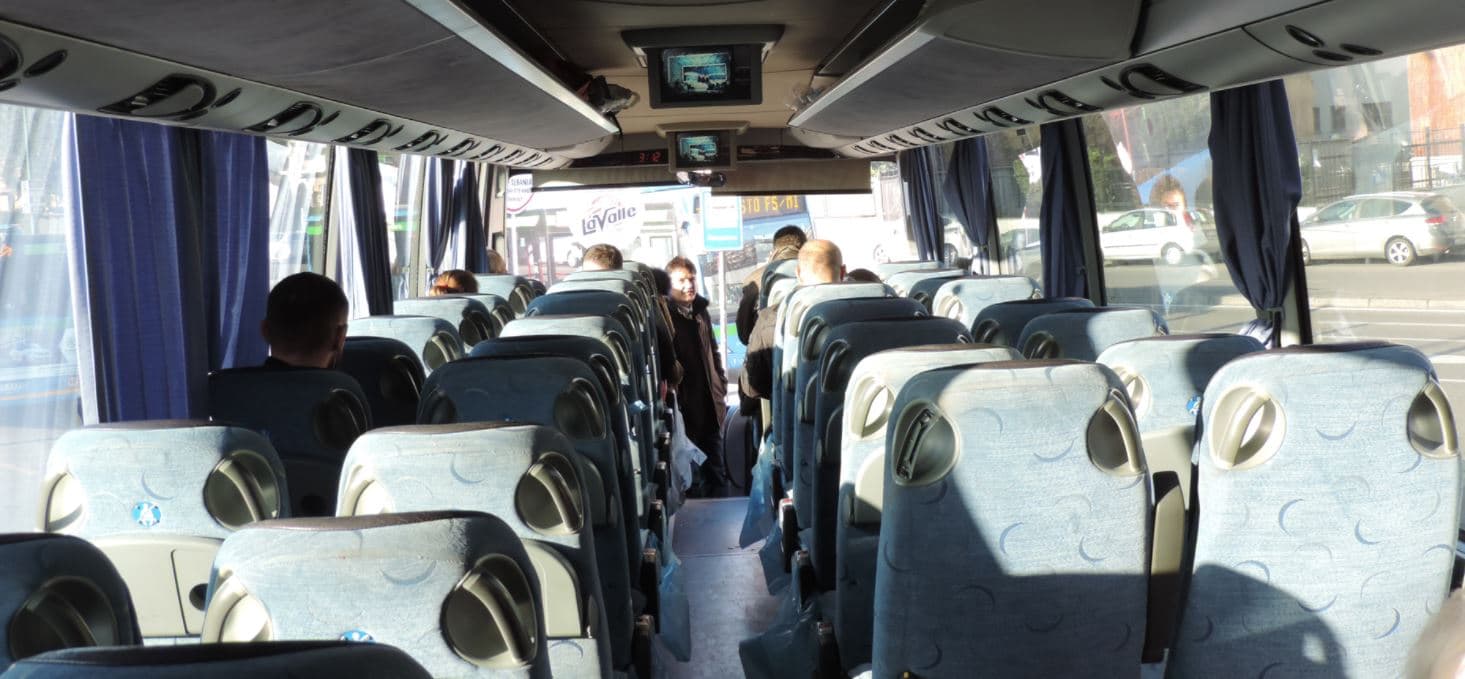 Me 36 pasagjerë, arrestohet shoferi i dehur i autobusit në Pogradec
