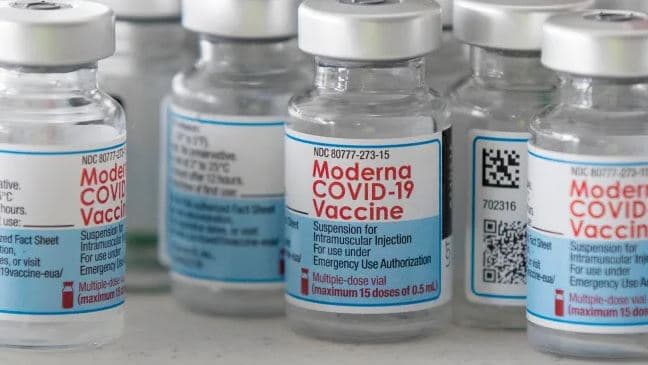 Një substancë e çuditshme gjendet në vaksinat Moderna