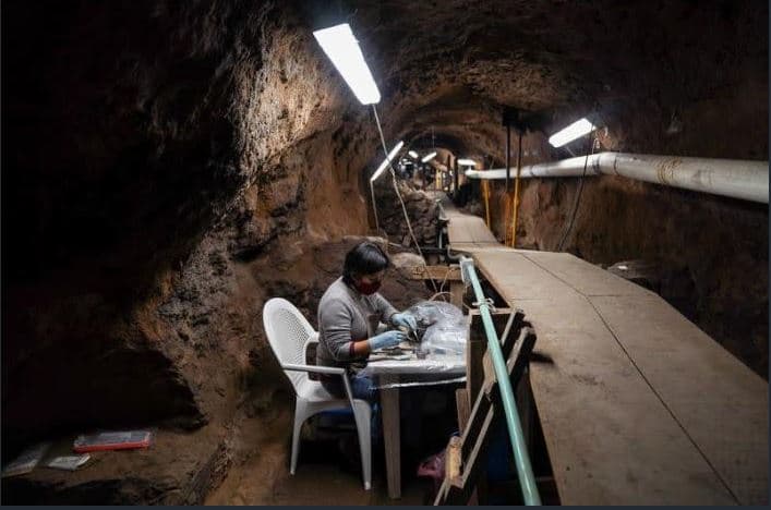 Thesari i gjetur poshtë një piramide hedh dritë mbi ritet e lashta meksikane