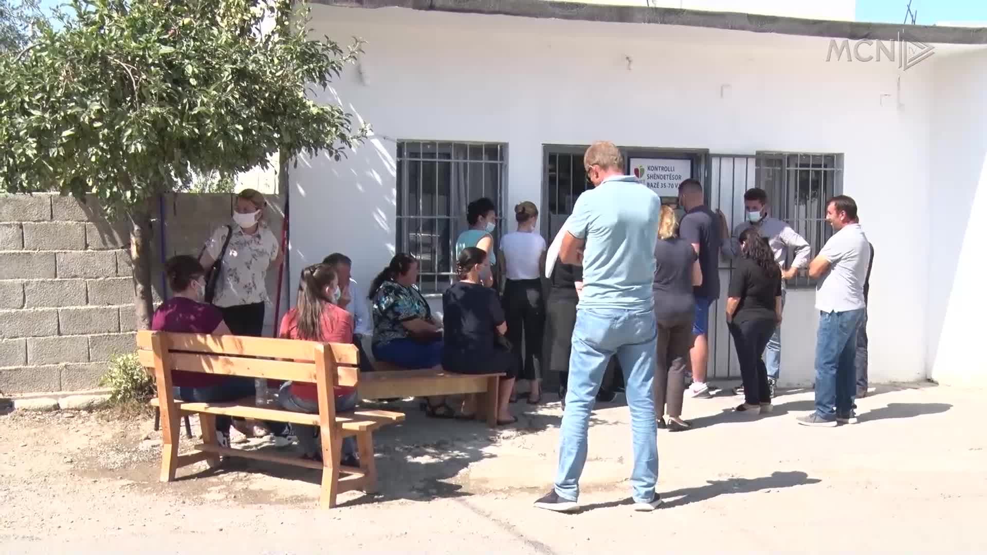 Studentët kundër vaksinës me imponim (VIDEO)