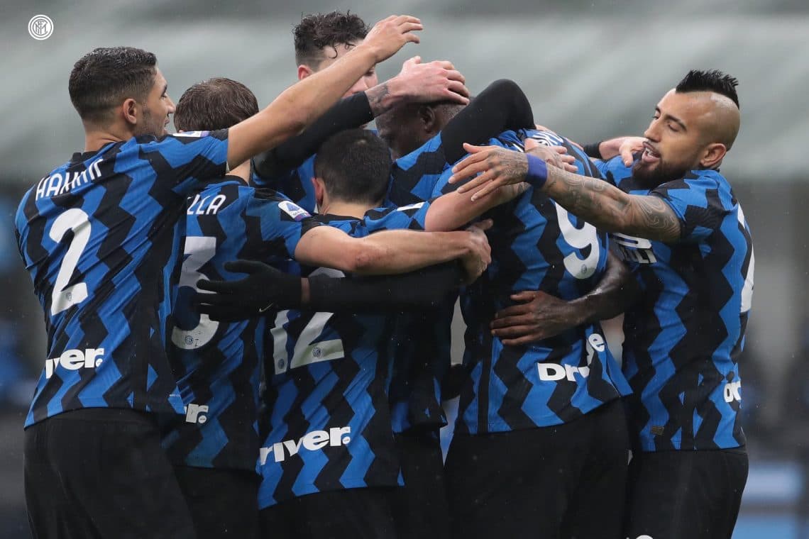 Inter vijon këmbënguljen në merkato