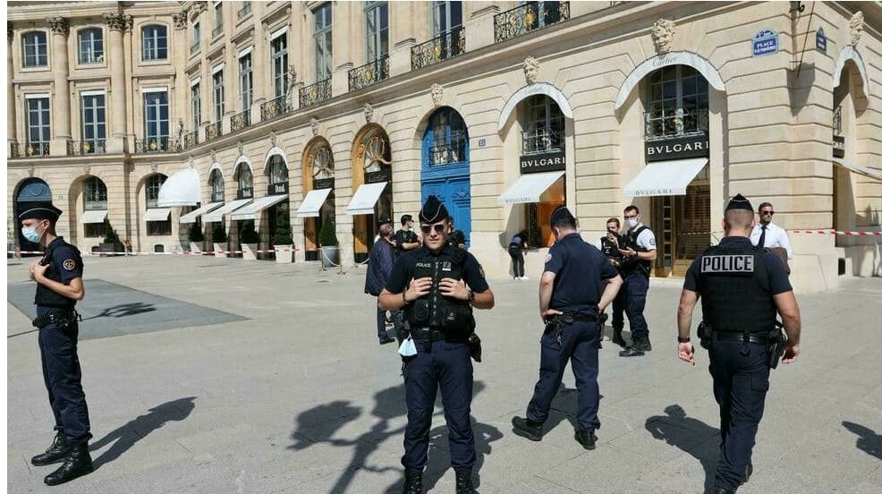 Grabitet “Bulgari” në Paris, hajdutët marrin bizhuteri në vlerë 10 milionë euro