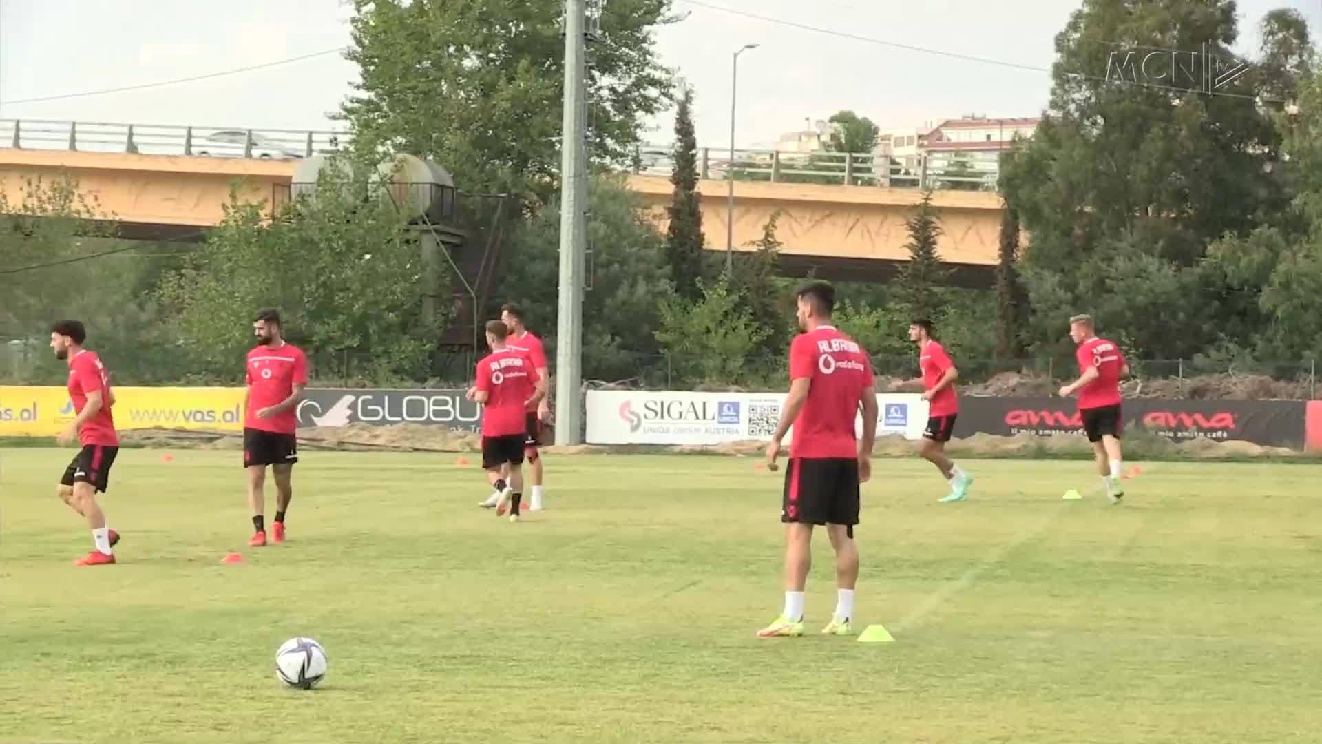 Shqipëria luan sfidën vendimtare (VIDEO)