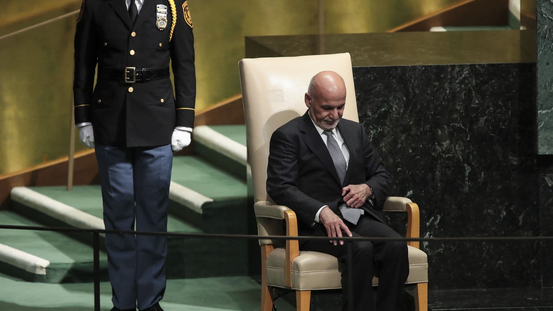 Ish-presidenti kërkon falje pas arratisjes: Ndjesë afganëve, nuk ia dola dot