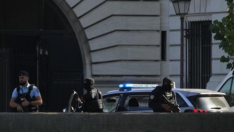 Fillon gjyqi historik i të përfshirëve në sulmet terroriste të Parisit në 2015-n