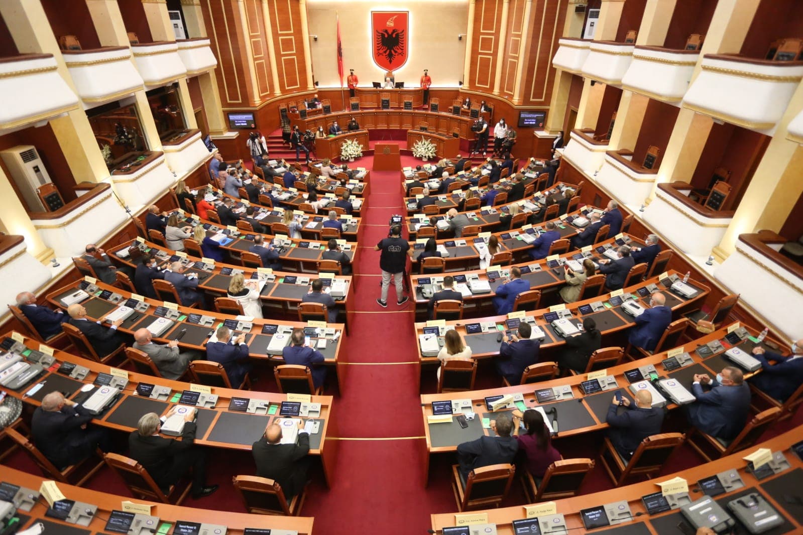 Kuvendi miraton Komisionin e Verifikimit të Mandateve, mblidhet në ora 17