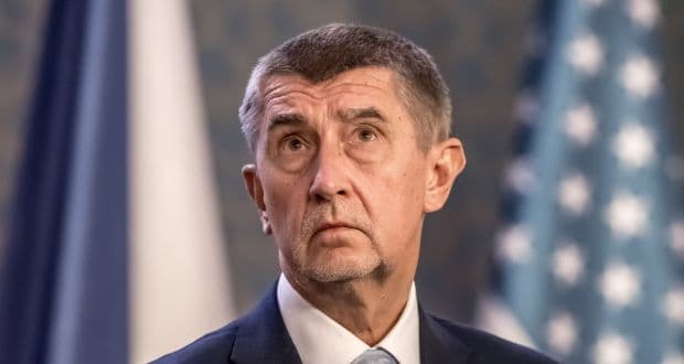 I biri hedh në gjyq kryeministrin çek