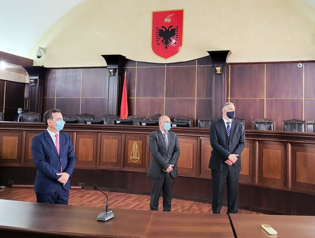 Nisin punën dy anëtarët e rinj të Gjykatës së Lartë, Artur Kalaja e Asim Vokshi