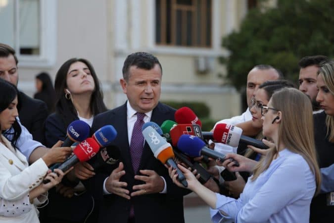 PD bojkotoi Kuvendin, Balla: Koha për debate e sherrnajë ka përfunduar