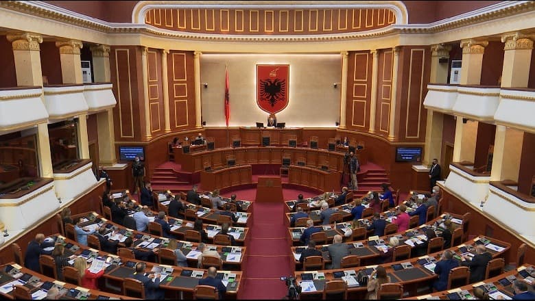 Balla konfirmohet si kreu i grupit parlamentar të PS, Basha i beson Rrushajt