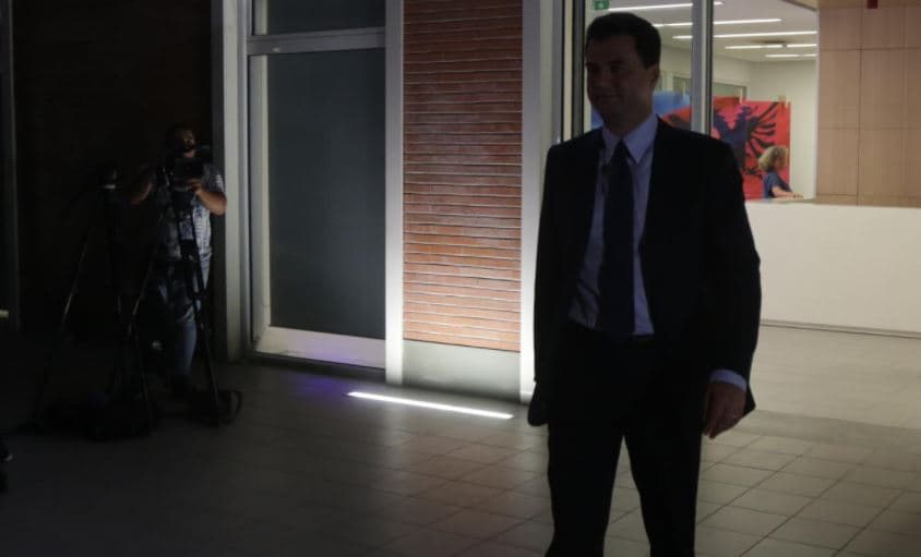 Përfundon takimi i Grupit Parlamentar të PD-së, zbardhen 3 çështjet e diskutimit