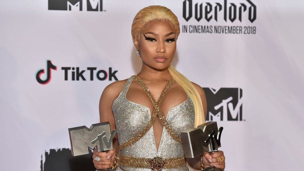 Shkroi se një i njohur u bë impotent pas vaksinës, Nicki Minaj kritikohet nga ekspertët