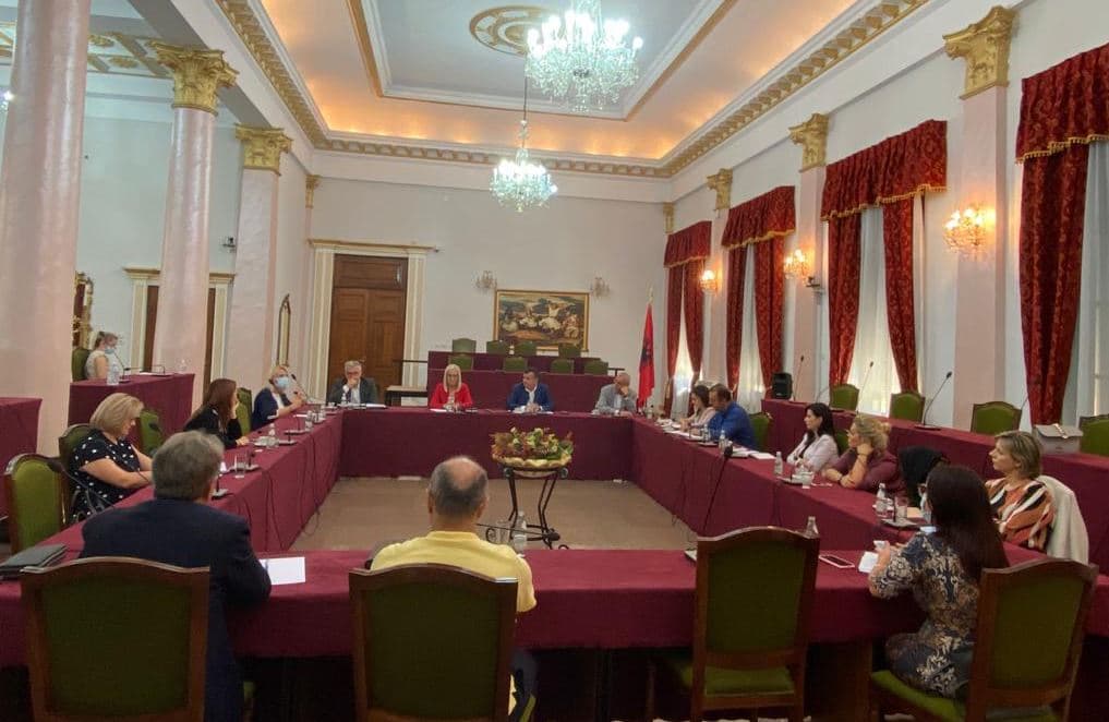  PS mbledh grupin parlamentar, në fokus procesi i Vetingut